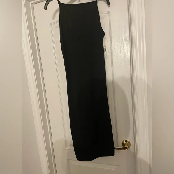 Two dresses - Picture 4 of 6